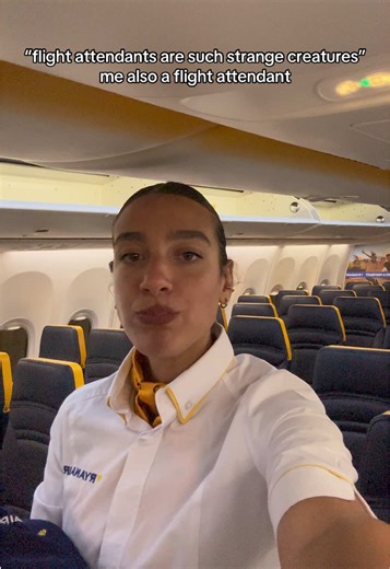 What we can do? Ig: naomi_rtl 🛬