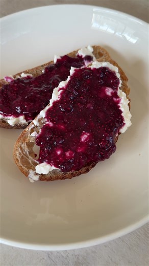 Easy Homemade Berry Jam Recipe
