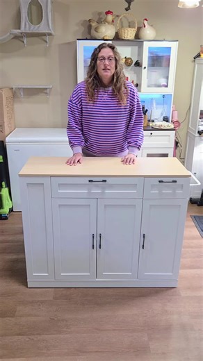 Stylish and Functional Kitchen Island Bar for Your Home