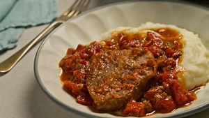 How to Make Easy Swiss Steak