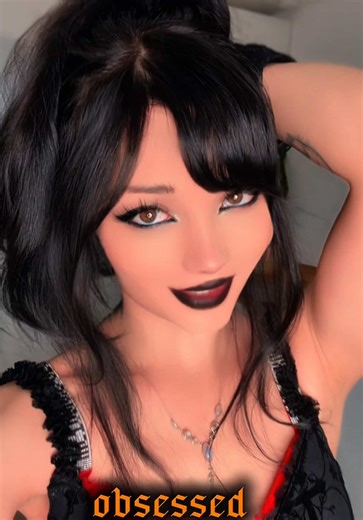 Exploring Goth Aesthetic and Fashion Trends