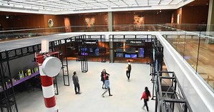 Abre el museo Metropolitano de Arte Urbano en plaza España: cómo son las exposiciones de la apertura