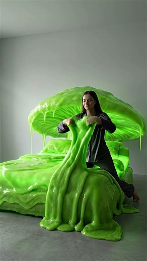 🔴 Glowing Slime Mushroom Bed ASMR! 🤤🍄 #ASMR #Slime #Satisfying #Sleep #OddlySatisfying