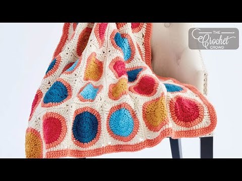 Crochet Circle Takes the Square Blanket | EASY | The Crochet Crowd