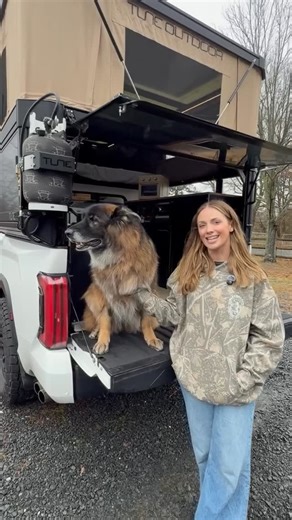 Patrick Botticelli on Instagram: "Check out Dana’s camper setup that she lives and works in full time while traveling the country. The truck is a 2023 Toyota Tundra TRD Pro with 37” tires and suspension upgrades. The Camper is an all aluminum M1 @tuneoutdoor fitted with @veceloutdoors cabinet modules. #truckcamper #camper #truckbedcamper #camping"