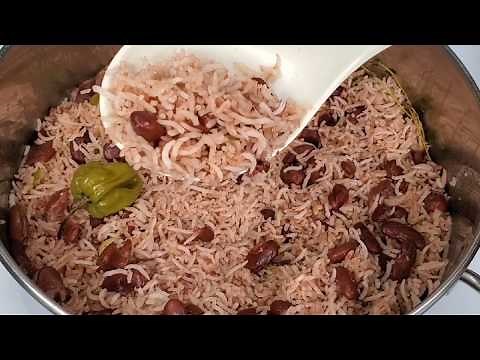 HOW TO MAKE RICE AND PEAS
