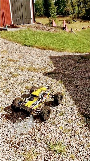 Traxxas Revo Nitro 3.3 with Badlands Run