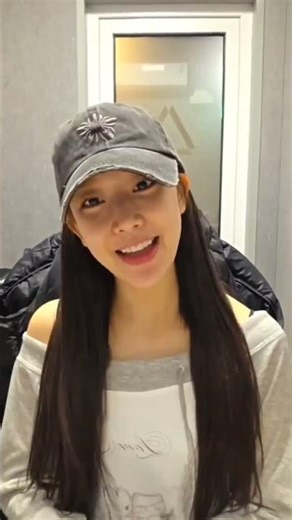 STAYC | Sumin singing It Girl | Original: Apink