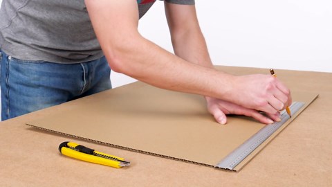 Building a fully functional cardboard electric guitar – DIY step-by-step tutorial!