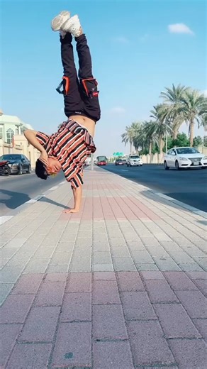 Aakh Mare: Dubai's Freestyle Groove