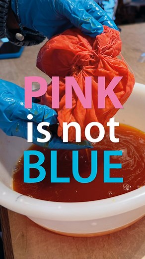 BLUE JAPAN :: INDIGO TOUR We’ll be dyeing PINK at Tezomeya, a botanical dyeing studio in Kyoto. We’ll start by shibori stitching cotton pouches. Then we’ll use dried safflower petals to make our own dye pots — for benibana-zome. We’ll dunk, rinse, take out the stitching, and voila! We’ll be back to see Tomoko at @tezomeya-official this October! To learn more about the Blue Japan Tour, visit: https://okanarts.com/pages/tours Or, on Instagram, click on the link in our bio. TOUR DATES: October 1 to