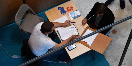 Emploi en France : l’entrée des jeunes diplômés sur le marché du travail se complique, la situation pourrait s’aggraver