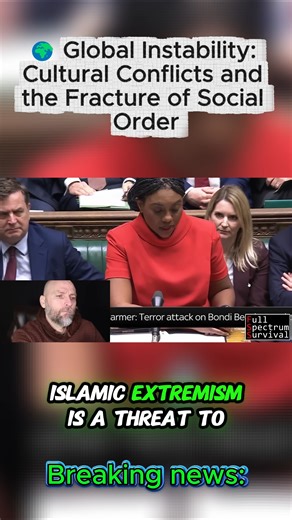 The program discusses debates surrounding the transparency of international aid and the level of public trust in the government. It also analyzes the growing role of technology and AI in social governance, along with concerns about privacy. The discussion also addresses cultural conflicts, security, and the challenges of maintaining social stability today. | Full Spectrum Survival