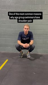 If your shoulder blade (scapula) isn’t doing its job, your rotator cuff ends up working overtime, especially with overhead movements like swimming. That’s a fast track to soreness, irritation, and pain. One easy way to screen this is the prone T. 🚩 What I often see with poor scapular control: When swimmers lift their arms lying face down, the shoulder blades form a V shape. This usually means they’re relying on the rotator cuff instead of the traps. ✅ What you want to see: • Your arm and should