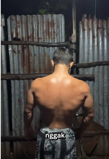 Latihan Simpel di Rumah: 100 Pull Up & 100 Dips