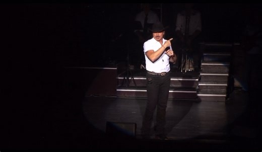 Sometimes he was just pooping! 🤷🏻‍♂️🤣 #ClayCooper #ColtCooper #ClayCoopersCountryExpress #ClayCooperTheatre #Branson #BransonMO #BransonMissouri #BransonShows #liveentertainment | Clay Cooper Theatre