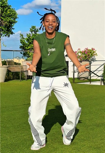 Catch the New Dance Trend with BAYANNI THE ORACLE!