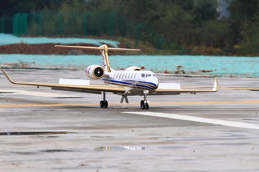 Gulfstream G650 - 97" (2.65m) - Pilot-RC