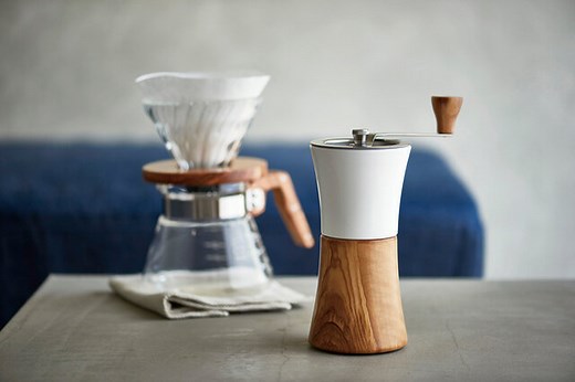 【2023年】プロおすすめ人気コーヒーミル24選｜手動・電動を比較！ | キナリノ