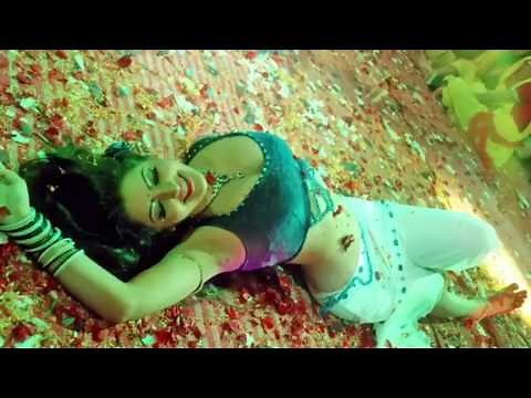 Bangladeshi Model Pori Moni Hot & Sexy Unseen Video