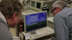 File:JEOL JSM-6100 Scanning Electron Microscope (SEM) demonstration from Ted Kinsman at the Rochester Institute of Technology USA.webm - Wikimedia Commons
