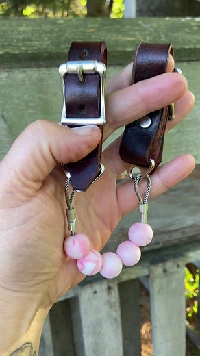 Just the new thang….my SiliBeads curb straps! Available at Cuir Signature Pascali Savard Leather #cuirsignaturepaacalisavardleather