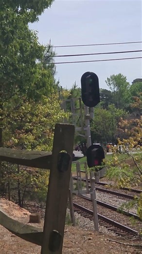 Clear signal at S.E Waxhaw Siding for CSX C905-??