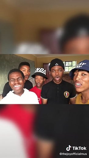 South African Acapella Group Singing 'Ngisondela Kuwe' | The Joy