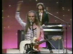 Max Webster-Paradise Skies.WMV