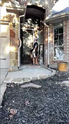 Welcome home honey 🤣 #watchout #incoming #toofunny #greetings #reels #pranks | Lindy and Jlo