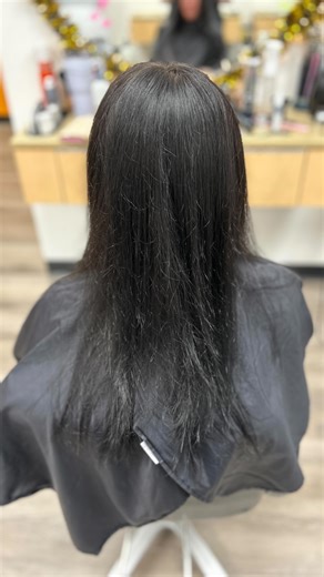 Root retouch!!!! It’s not always about the crazy colors and the big changes!!! Sometimes you just want a simple root retouch and color refresh!!!!! Love the dark look!!!! #smartstyle #smartstylesalon #smartstylist #mysmartstyle #butlerstylist #butler #color #roots #rootretouch #refresh #simple #allover #holidays #christmas #winter #darker | Fresh looks | Facebook