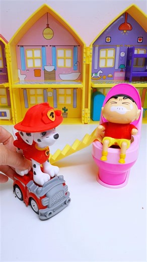 NOOOOO! Shin-chan Lost His Ladder While Pooping! This is WILD! 🤣🚀