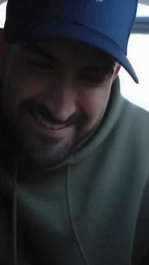 “Porch Pirate vs. The Snake Surprise 🐍📦😂” #PorchPirateFail #SnakePrank #InstantKarma #FunnyReel #PackageThief #CaughtOnCamera #ViralVideo #DarkComedy #HolidayFails #SuburbanChaos #KarmaStrikes #SnakeSurprise #EpicFail #RealisticPrank #CinematicComedy | Sweet Deal Spot