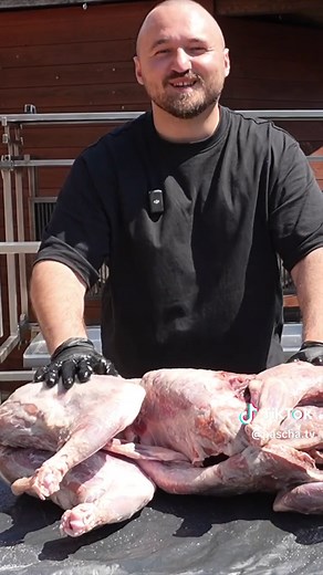 Ganzes Wildschwein Grillen - Eine Meisterhafte Kombination