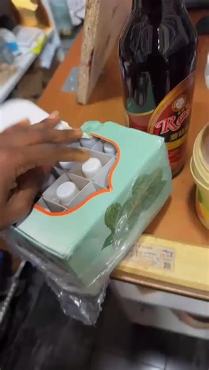 Vidéos de Cantine_soignants (@cantine_soignants) avec son original - Cantine_soignants