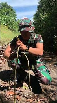 "How to Make a Simple Water Filter from Used Items and Natural Materials (Grass, Twigs, and Plastic)