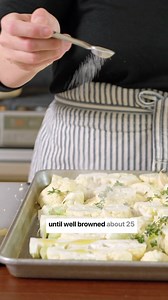 You had me at ROASTED CAULIFLOWER 🔥 This creamy, dreamy soup is NEXT LEVEL good & surprisingly EASY to make! 🙌 We’re talking golden brown florets, melty parmesan, and a silky smooth texture that’ll blow your mind 🤯 🌱Vegan/parmesan-free options are in the recipe, too!! Full recipe linked in bio (or just Google “inspired taste cauliflower soup”) 😉 #cauliflowerrecipes #cauliflowersoup #soupseason #easyrecipes #meatlessmonday | Inspired Taste