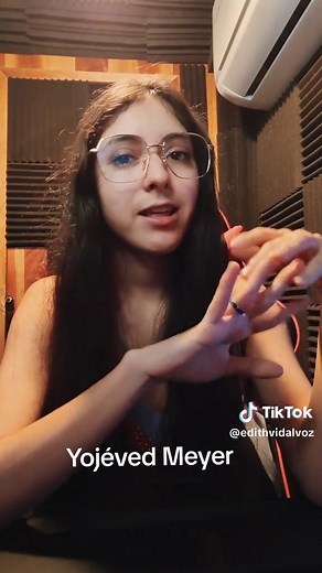 Personajes y Voces Detrás de Crazy Casa