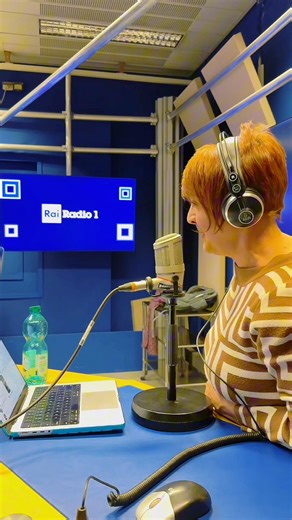 21 reactions | ROMA, SAXA RUBRA  Direttamente da "STEREONOTTE...