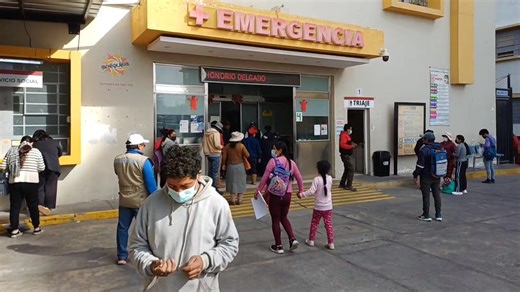 ⭕️ #Arequipa || Más de 10 heridos en Hospital General tras accidente en Apipa ●Reportero: Eleazar Rendón. . . . #RadioContactoSur #parati #noticias #arequipa #envivo #hoy #noti #visionsurtv #noticiastiktok | Radio Contacto Sur - Noticias