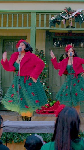 A classic holiday show brought to you by the Mistletones! 🎶🎄 Visit sixflags.com to learn more. | Six Flags
