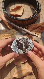 16K views · 492 reactions | The Ultimate Gift for Outdoor Enthusiasts: Belt Buckle Knife #selfdefense #beltbuckle #knife #belt #wolf #cowboys #westernfashion #EDC | Cowderry | Facebook