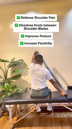 One Exercise to Fix Your Posture & Save Your Back! #BackPainRelief #posturecorrection #foryoupagereels #fridayvibes | Physical Therapy Session