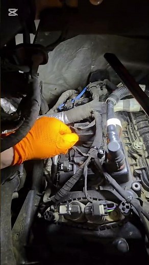 2022 Ford F150 2.7L V6 spark plugs replacement. right.#mechanic #autoservice #ford #f150 #shorts