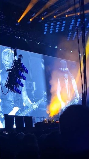 guns n roses live in dublin #dublin #concert #live #gunsnroses