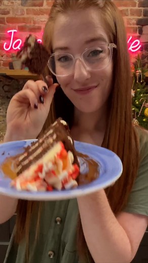 Jane Dunn | Chocolate Peppermint Cake 🍫🎂 A four-layer chocolate peppermint cake with chocolate sponges, red striped peppermint buttercream frosting –... | Instagram