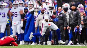 Can't-Miss Play: 61-yard return! Mecole Hardman's first touch as a Buffalo Bill | Bills vs. Buccaneers Highlights