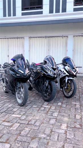 Mas Ferdi: Petualangan Bersama Adik dan Motor