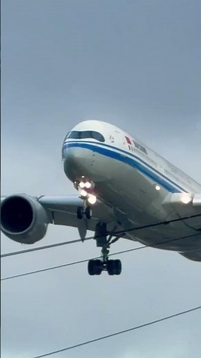 Air China airbus A350–9 41 coming from Beijing to landing Heathrow Airport London ￼