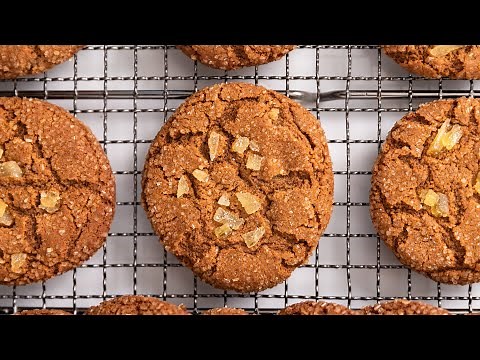 Molasses Crinkle Cookies
